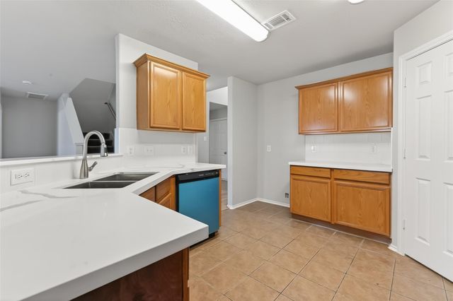 2711 Trinity Glen Lane, Houston, TX 77047