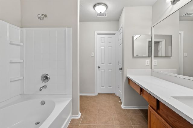 2711 Trinity Glen Lane, Houston, TX 77047