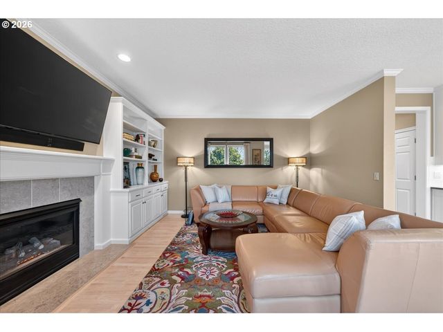 2393 TAYLOR Dr, West Linn, OR 97068