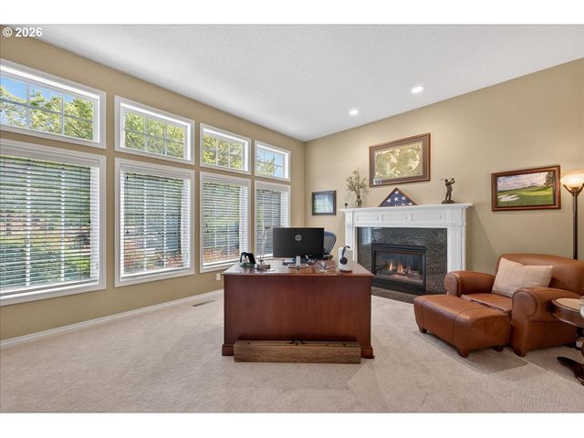 2393 TAYLOR Dr, West Linn, OR 97068