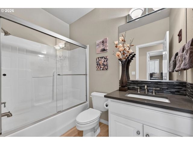 2393 TAYLOR Dr, West Linn, OR 97068