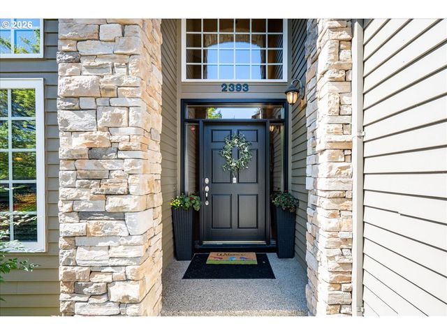 2393 TAYLOR Dr, West Linn, OR 97068