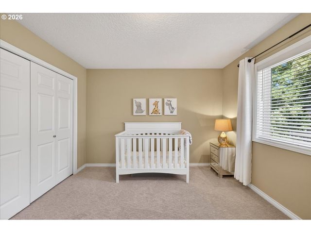 2393 TAYLOR Dr, West Linn, OR 97068