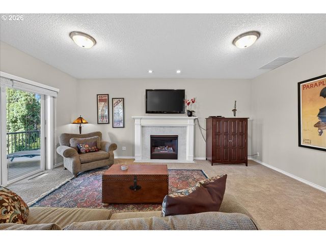 2393 TAYLOR Dr, West Linn, OR 97068