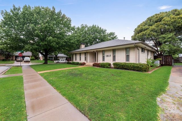 1817 Bardfield Avenue, Garland, TX 75041