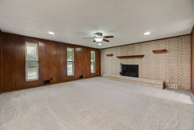 1817 Bardfield Avenue, Garland, TX 75041