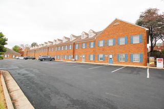 1600 N Coalter St Ste 4, Staunton, VA 24401