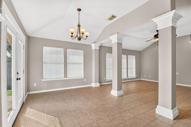 5114 Spring Brook Dr, Corpus Christi, TX 78413