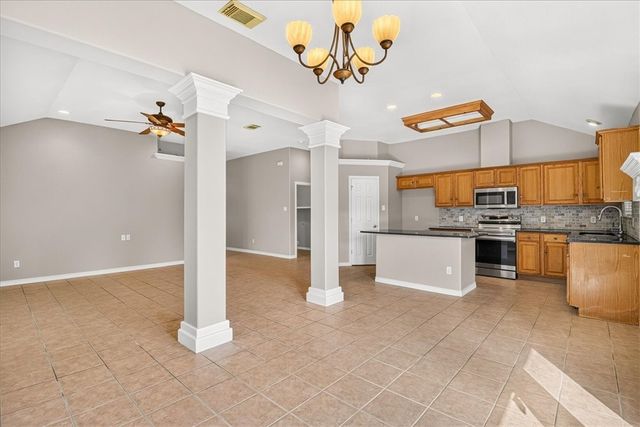 5114 Spring Brook Dr, Corpus Christi, TX 78413