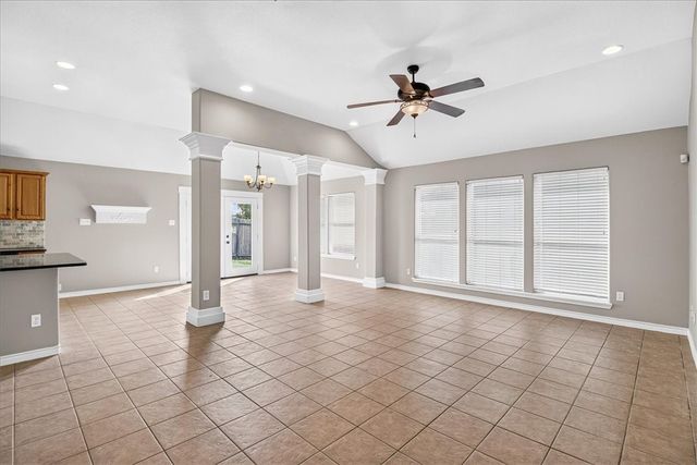 5114 Spring Brook Dr, Corpus Christi, TX 78413