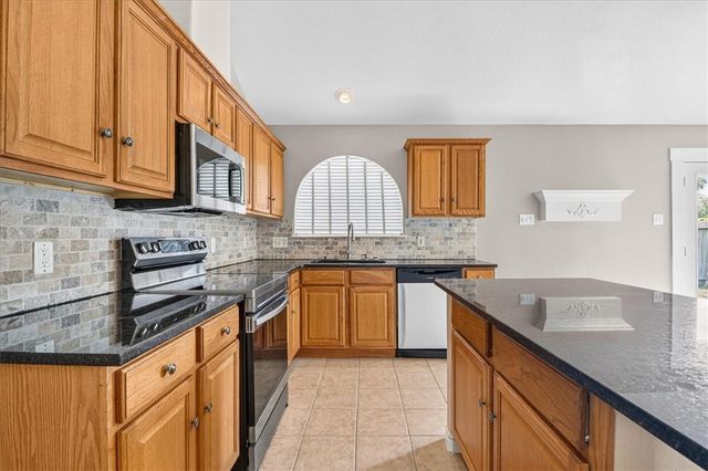 5114 Spring Brook Dr, Corpus Christi, TX 78413
