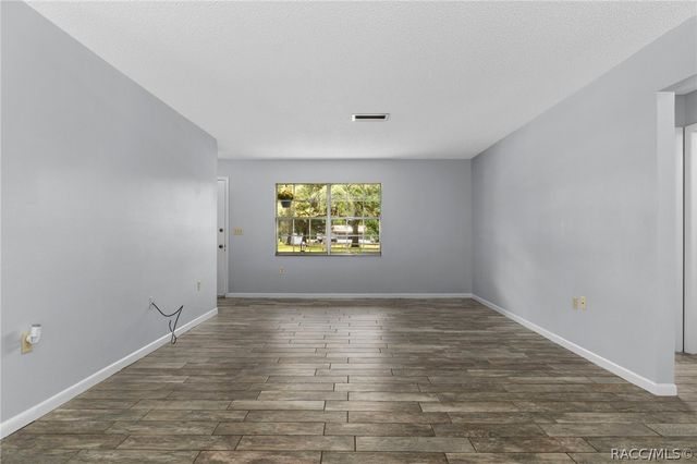 9180 N Fawn Way, Citrus Springs, FL 34434