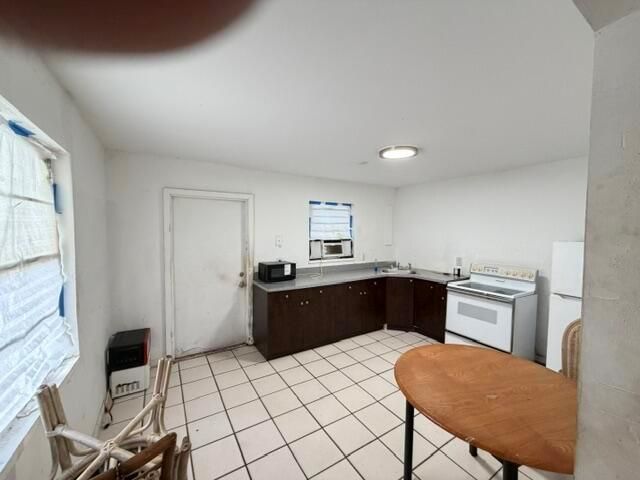 714 S H Street, Lake Worth Beach, FL 33460