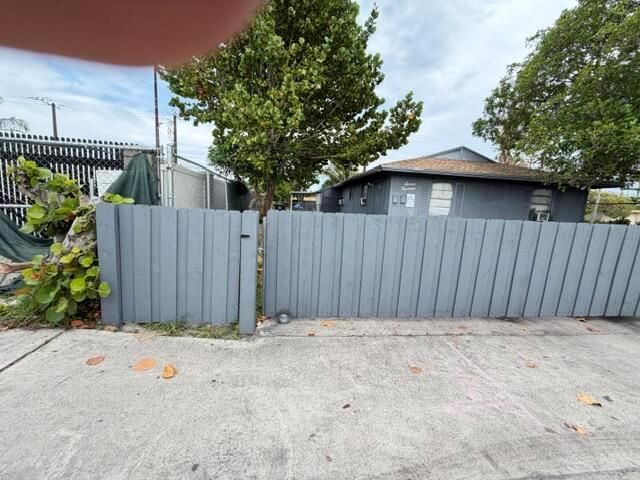 714 S H Street, Lake Worth Beach, FL 33460