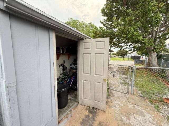 714 S H Street, Lake Worth Beach, FL 33460