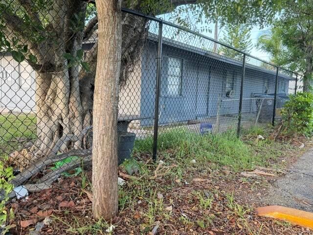 714 S H Street, Lake Worth Beach, FL 33460