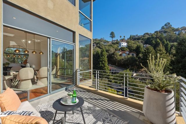 1015 Grand View Dr, Berkeley, CA 94705