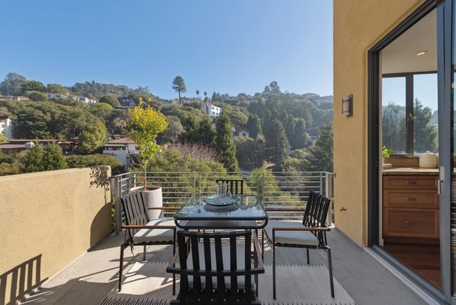 1015 Grand View Dr, Berkeley, CA 94705