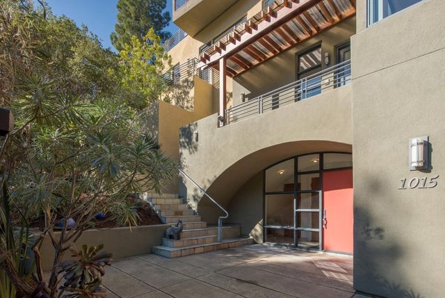 1015 Grand View Dr, Berkeley, CA 94705