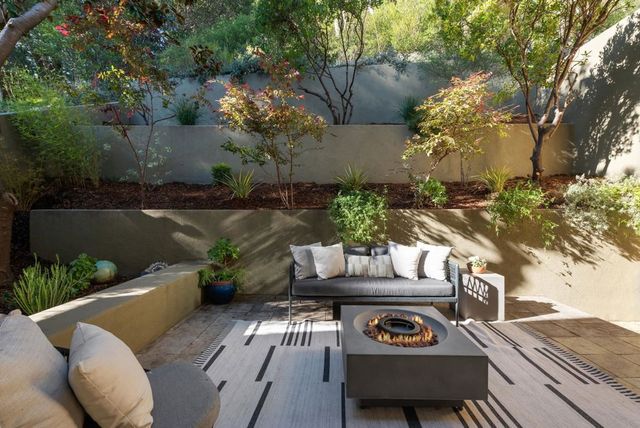 1015 Grand View Dr, Berkeley, CA 94705