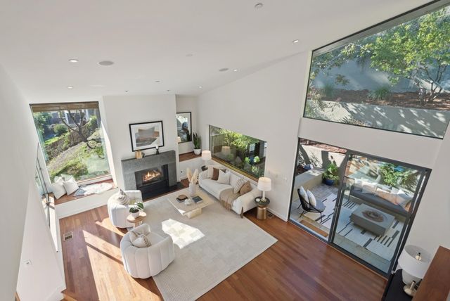 1015 Grand View Dr, Berkeley, CA 94705