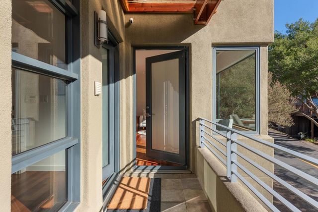 1015 Grand View Dr, Berkeley, CA 94705