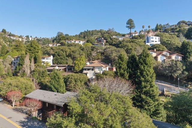 1015 Grand View Dr, Berkeley, CA 94705