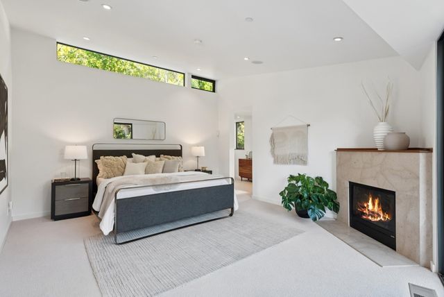 1015 Grand View Dr, Berkeley, CA 94705