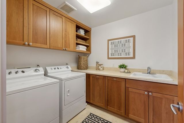 1015 Grand View Dr, Berkeley, CA 94705