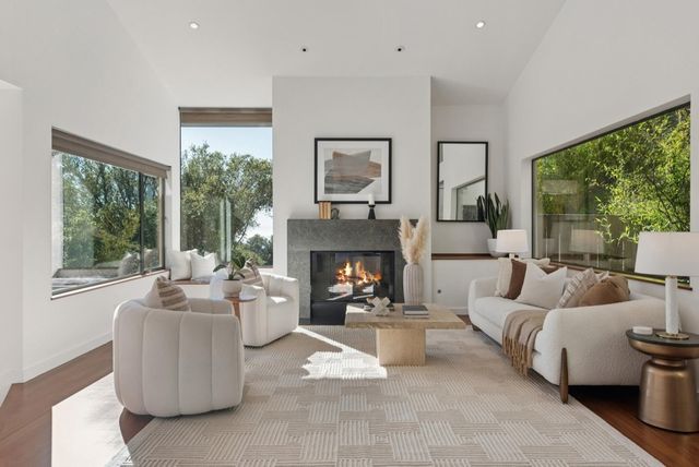 1015 Grand View Dr, Berkeley, CA 94705