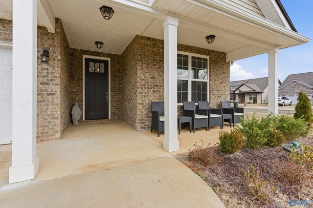 233 White Horse Way, Toney, AL 35773