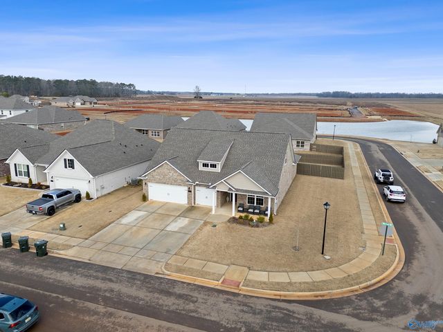 233 White Horse Way, Toney, AL 35773