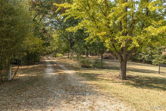 235 Eckardt Lane, Hillsboro, MO 63050