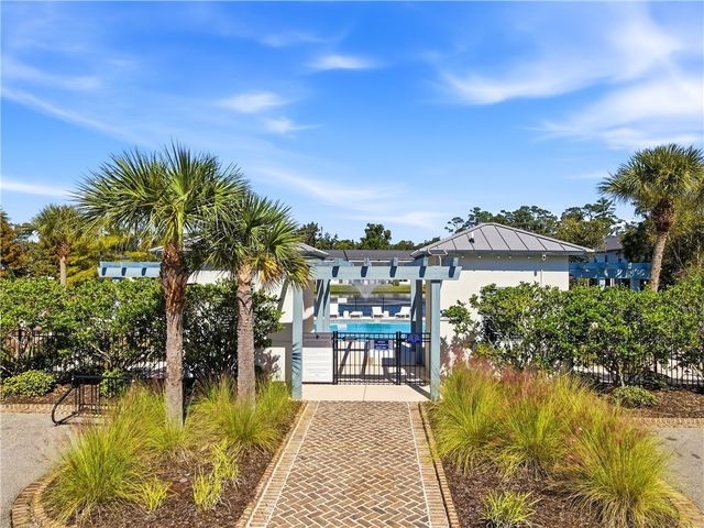 607 Mariners Circle, St Simons Island, GA 31522