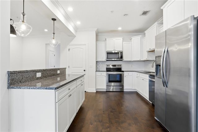 607 Mariners Circle, St Simons Island, GA 31522