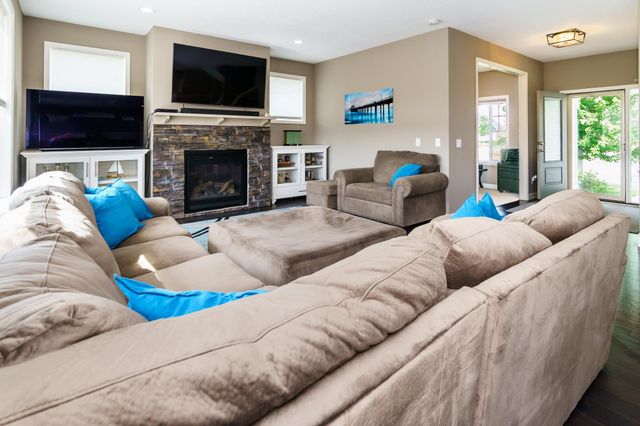 14000 Ashford Path, Rosemount, MN 55068
