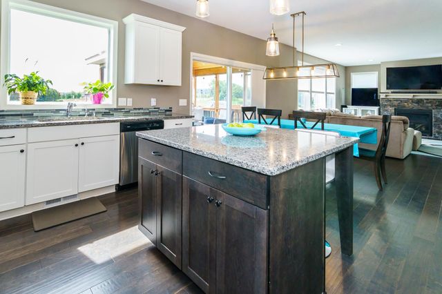 14000 Ashford Path, Rosemount, MN 55068