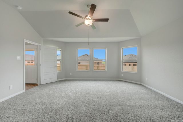 1033 Eagle Crossing, Seguin, TX 78155