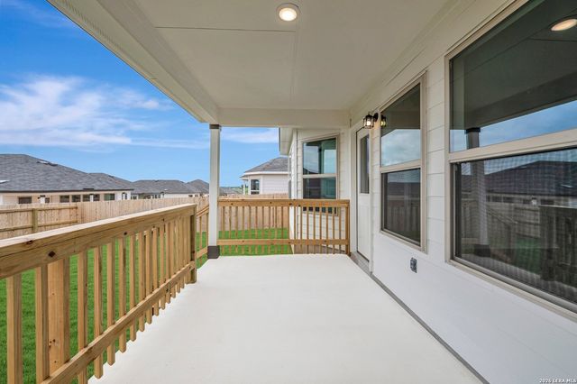 1033 Eagle Crossing, Seguin, TX 78155