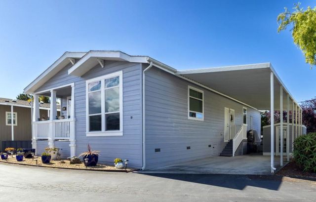 19 Primrose Street, Aptos, CA 95003