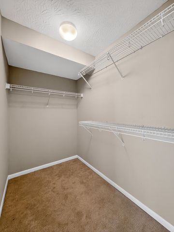 2112 Clareglen Drive, 202, Crescent Springs, KY 41017