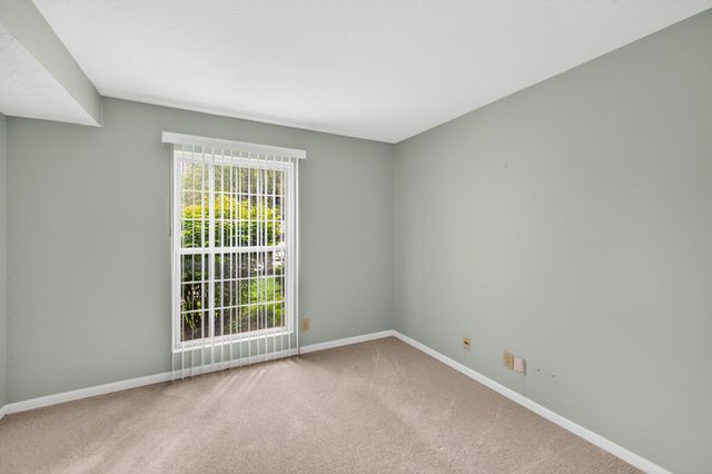 2112 Clareglen Drive, 202, Crescent Springs, KY 41017
