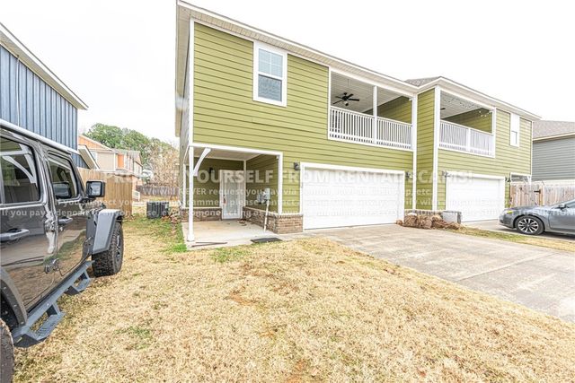 1287 N Corsica Drive, Fayetteville, AR 72704