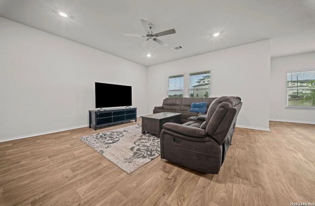 10615 Pinova, San Antonio, TX 78252