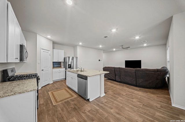 10615 Pinova, San Antonio, TX 78252