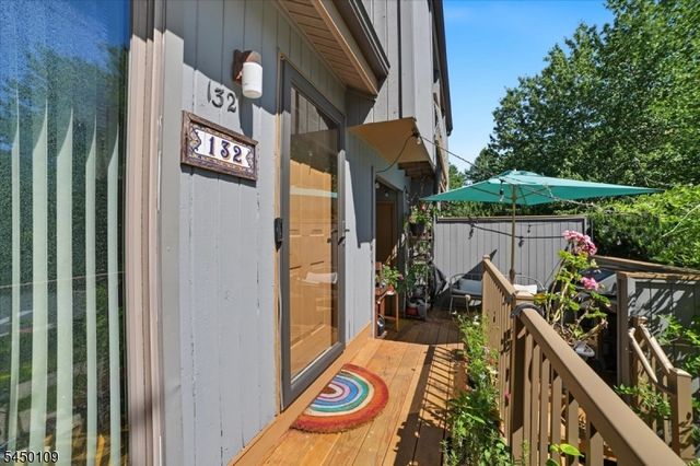132 Bayberry Row Ondo, Bernards Twp., NJ 07920