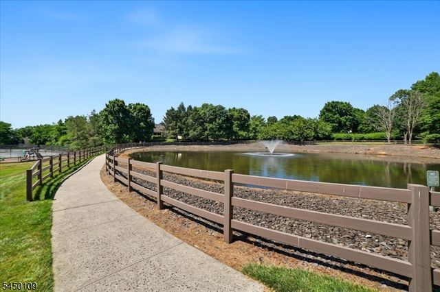 132 Bayberry Row Ondo, Bernards Twp., NJ 07920