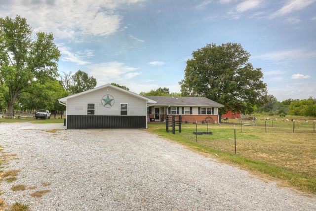 13691 Palm Road, Neosho, MO 64850