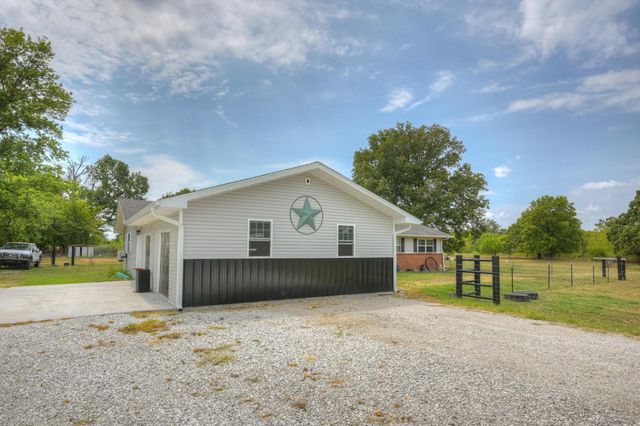 13691 Palm Road, Neosho, MO 64850