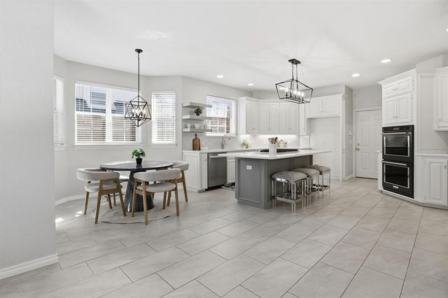 3305 Riverwalk Drive, Norman, OK 73072